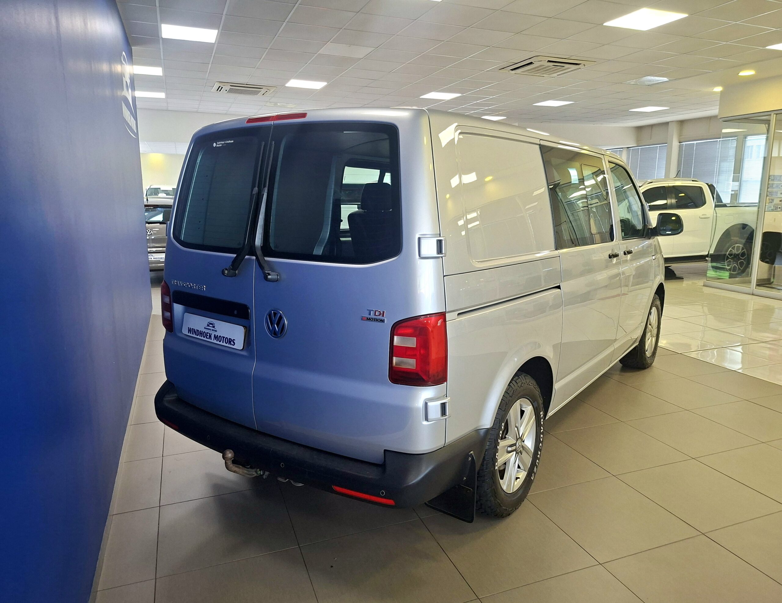 2016 Volkswagen Crew Bus