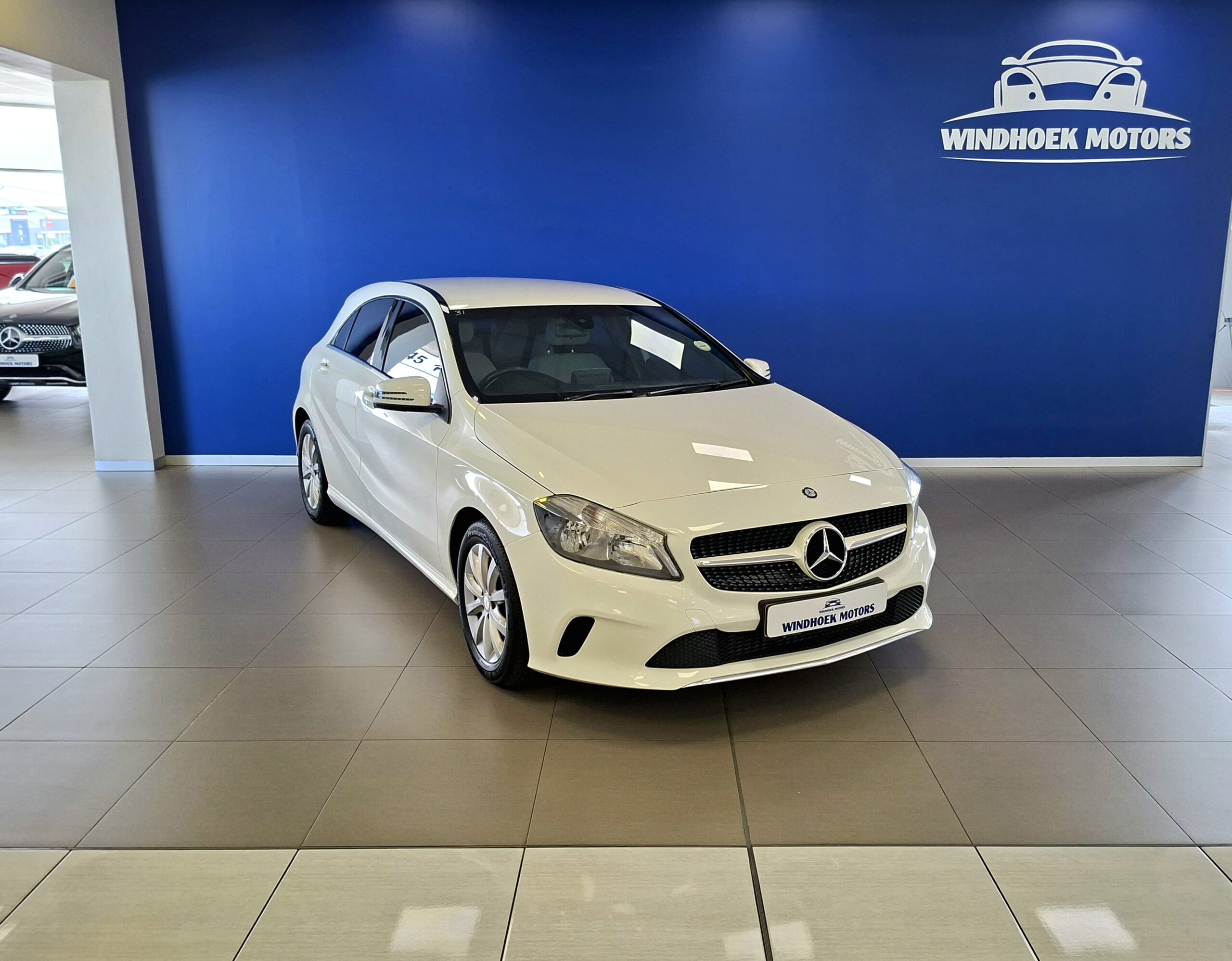 2016 Mercedes-Benz A200 Style Manual